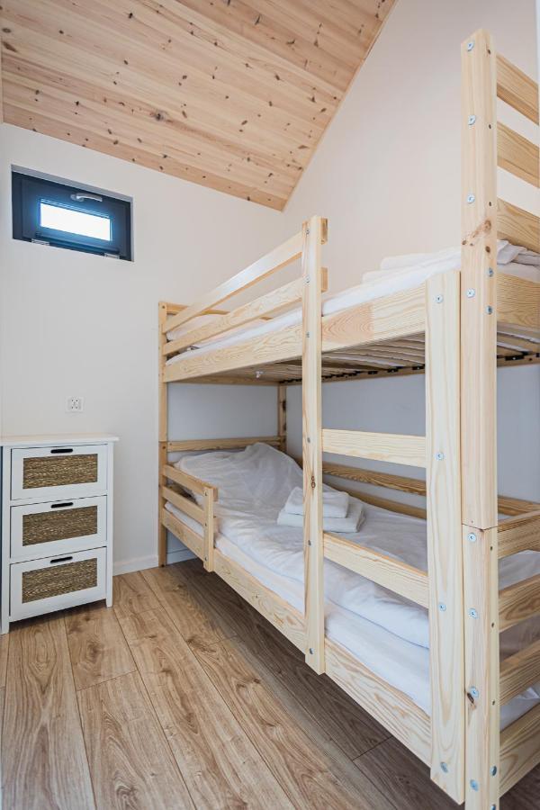 Nowe Domki Deluxe Z Widokiem Na Zatoke Z Basenem I Sauna Oslonino Esterno foto